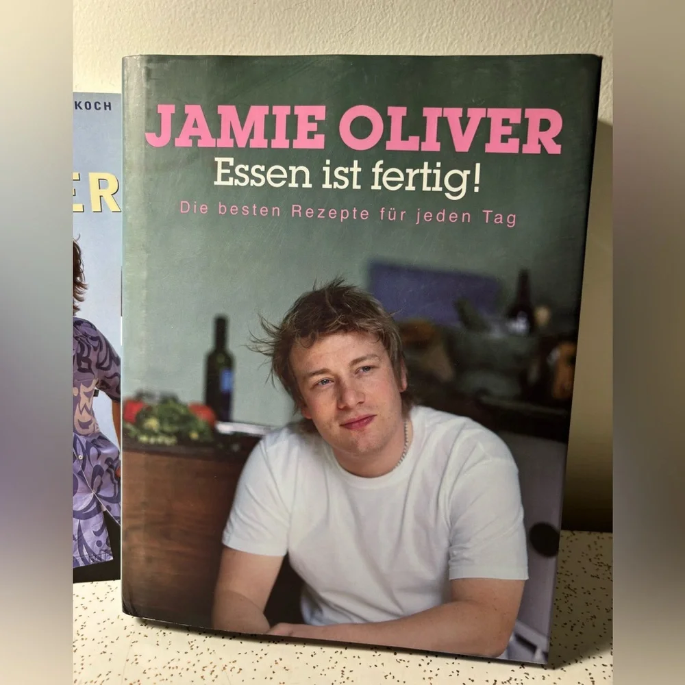 2x Jamie Oliver cookbooks in German - Picture 2 of 8
